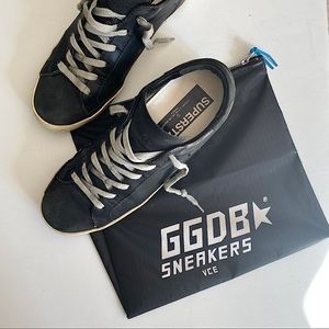 🌟GOLDEN GOOSE Black Superstars🌟 Size 39